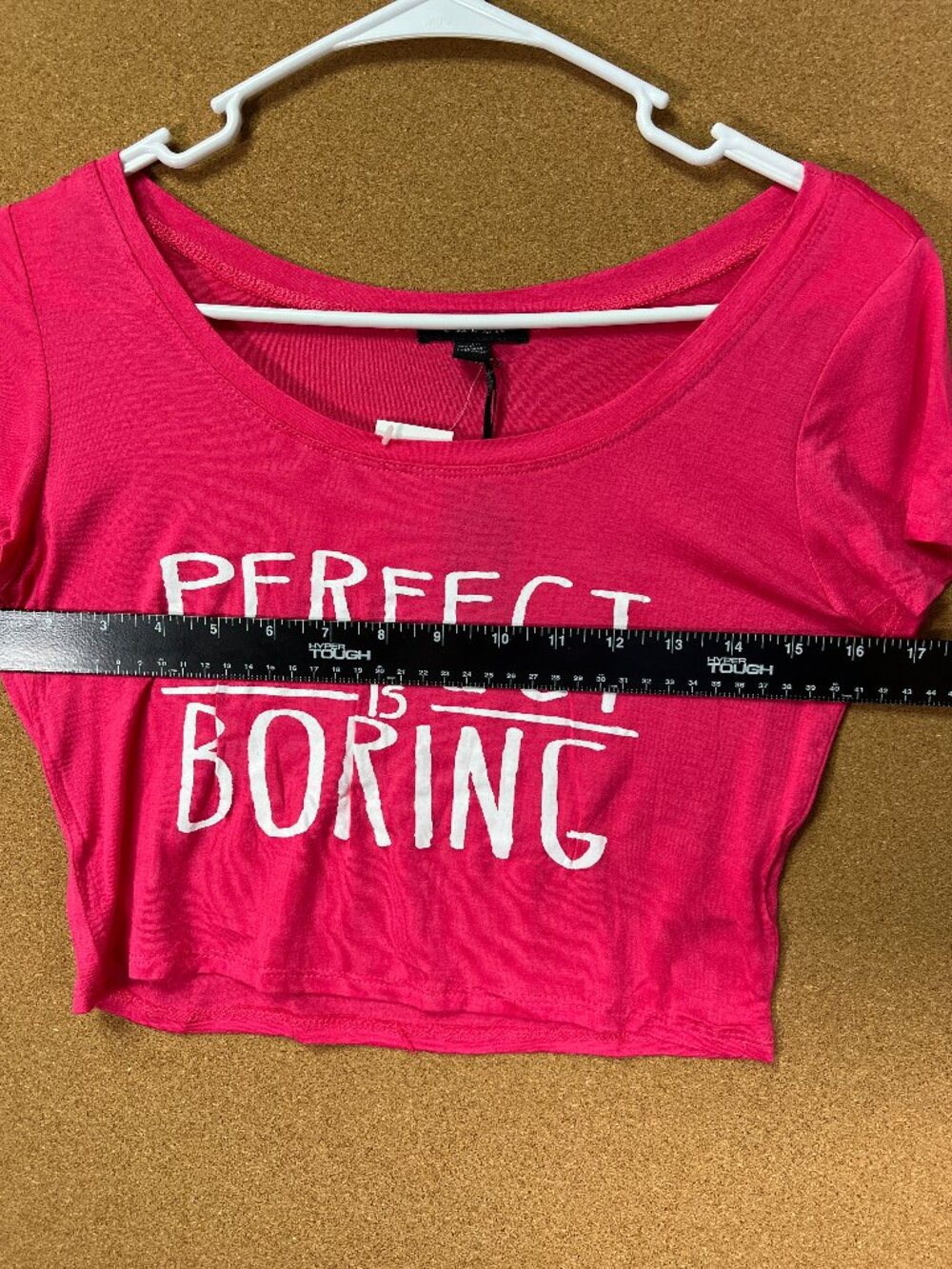 UK2LA Women Crop Top Shirt Large Pink Graphic Tee Short Sleeve Scoop Neck NWT
